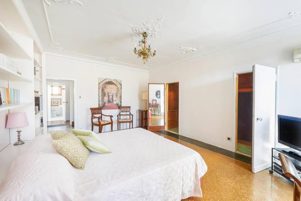 Ca' Fenice, Charming Apartment In San Marco, Sleep 7 Venice Exterior photo