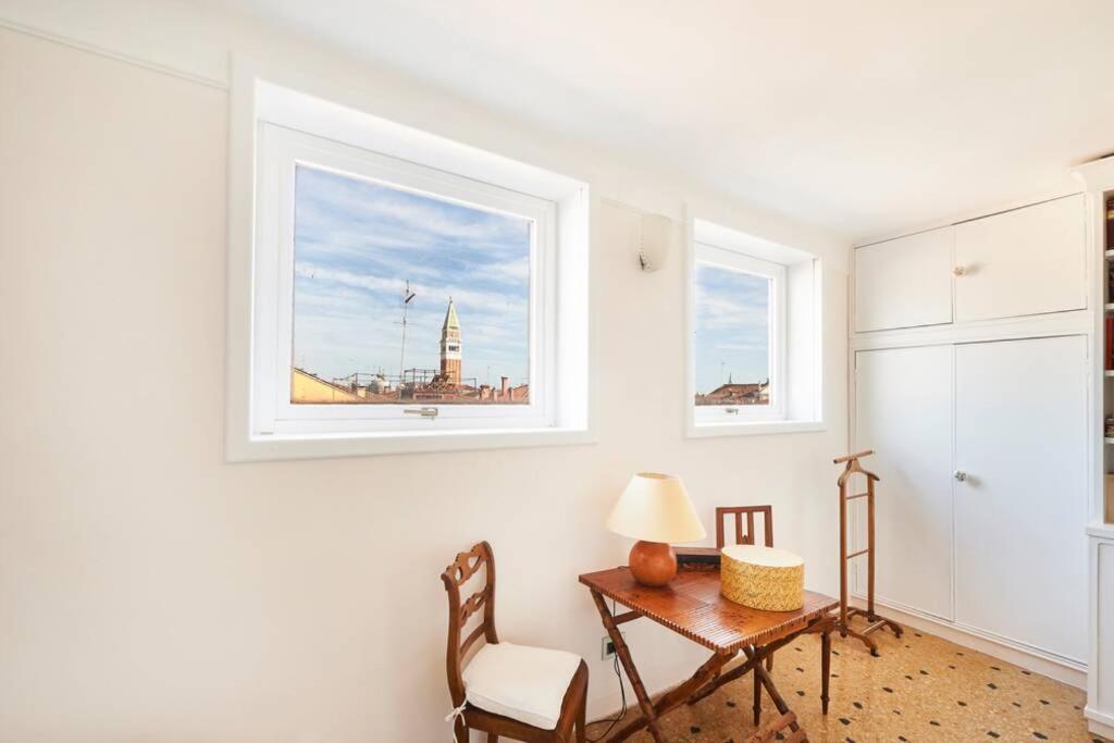 Ca' Fenice, Charming Apartment In San Marco, Sleep 7 Venice Exterior photo