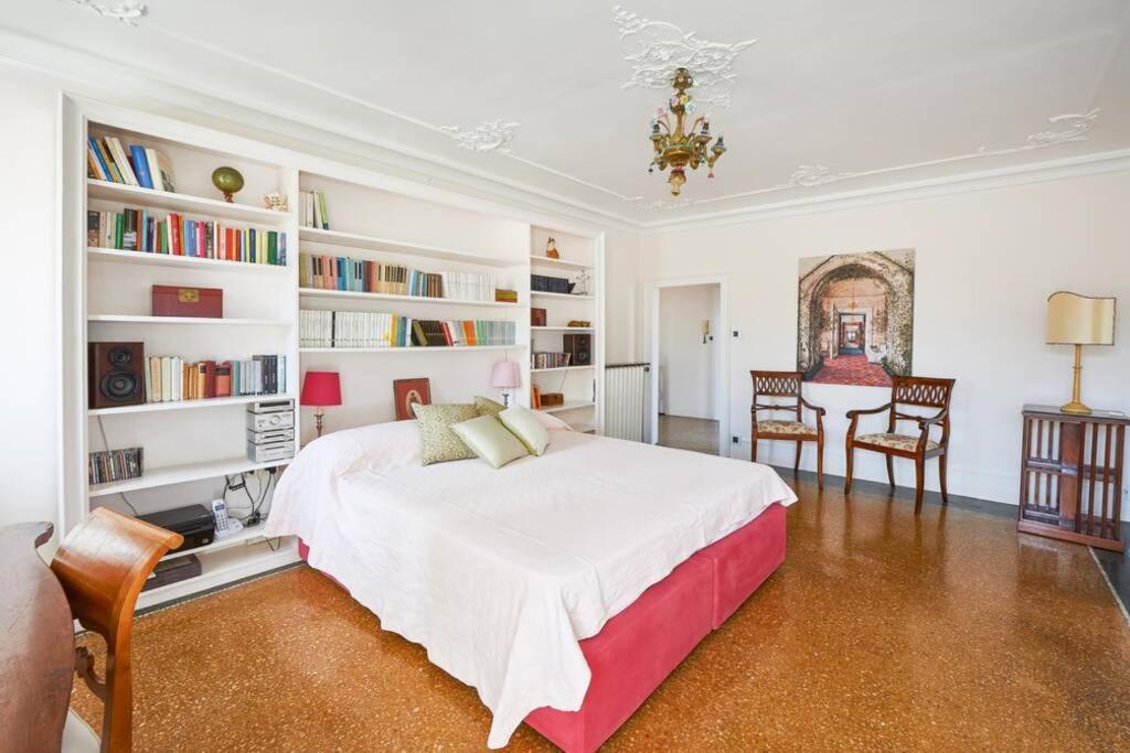 Ca' Fenice, Charming Apartment In San Marco, Sleep 7 Venice Exterior photo