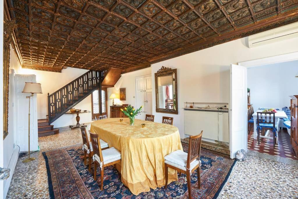 Ca' Fenice, Charming Apartment In San Marco, Sleep 7 Venice Exterior photo